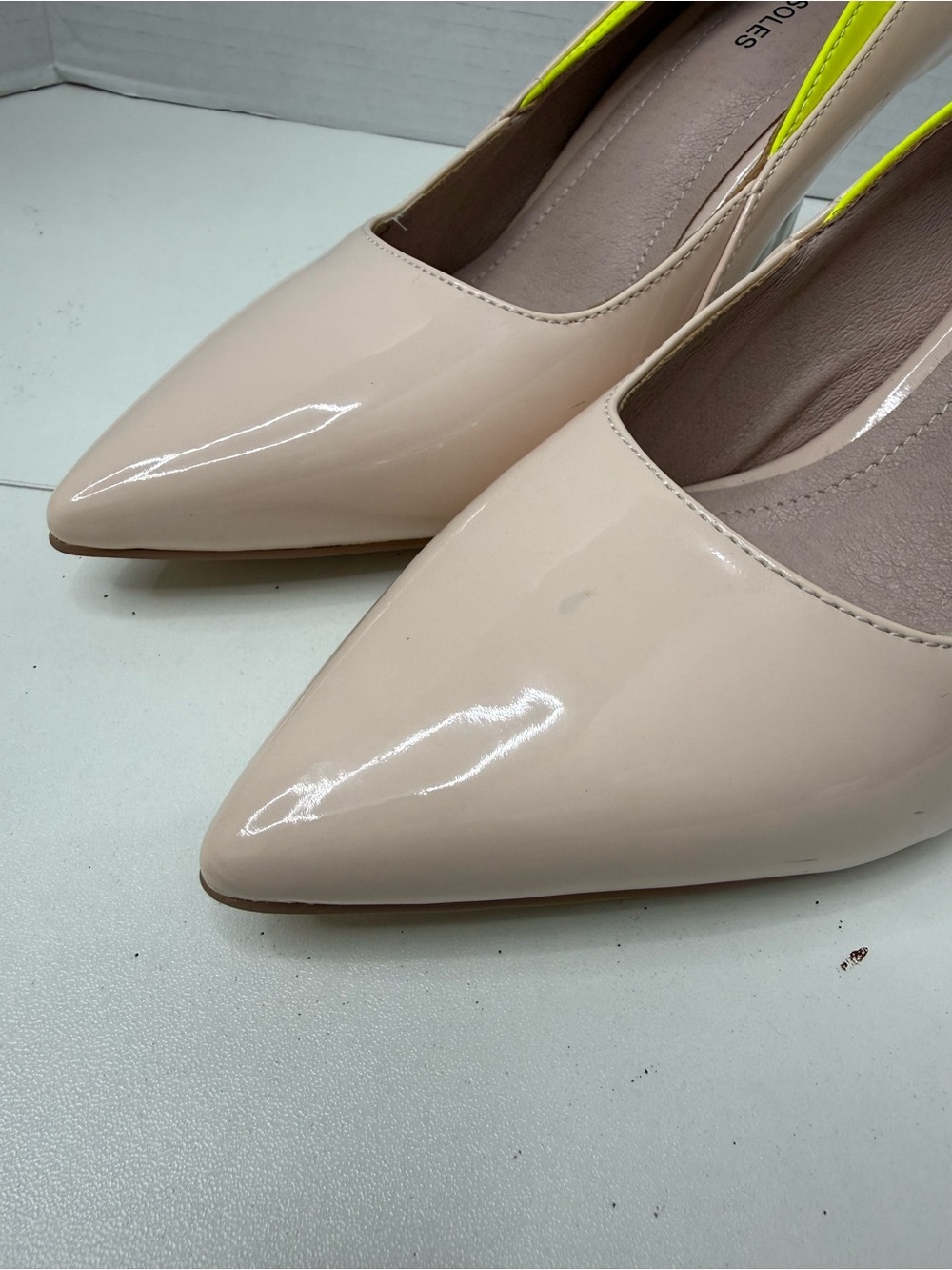 Beautiisoles Bardot 20 pumps in beige with neon yellow leather inserts size 9 - Picture 12 of 12